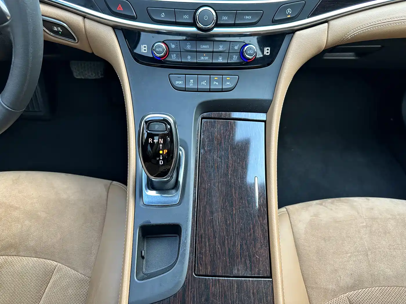 Buick LaCrosse 2016 28T Flagship фото 20