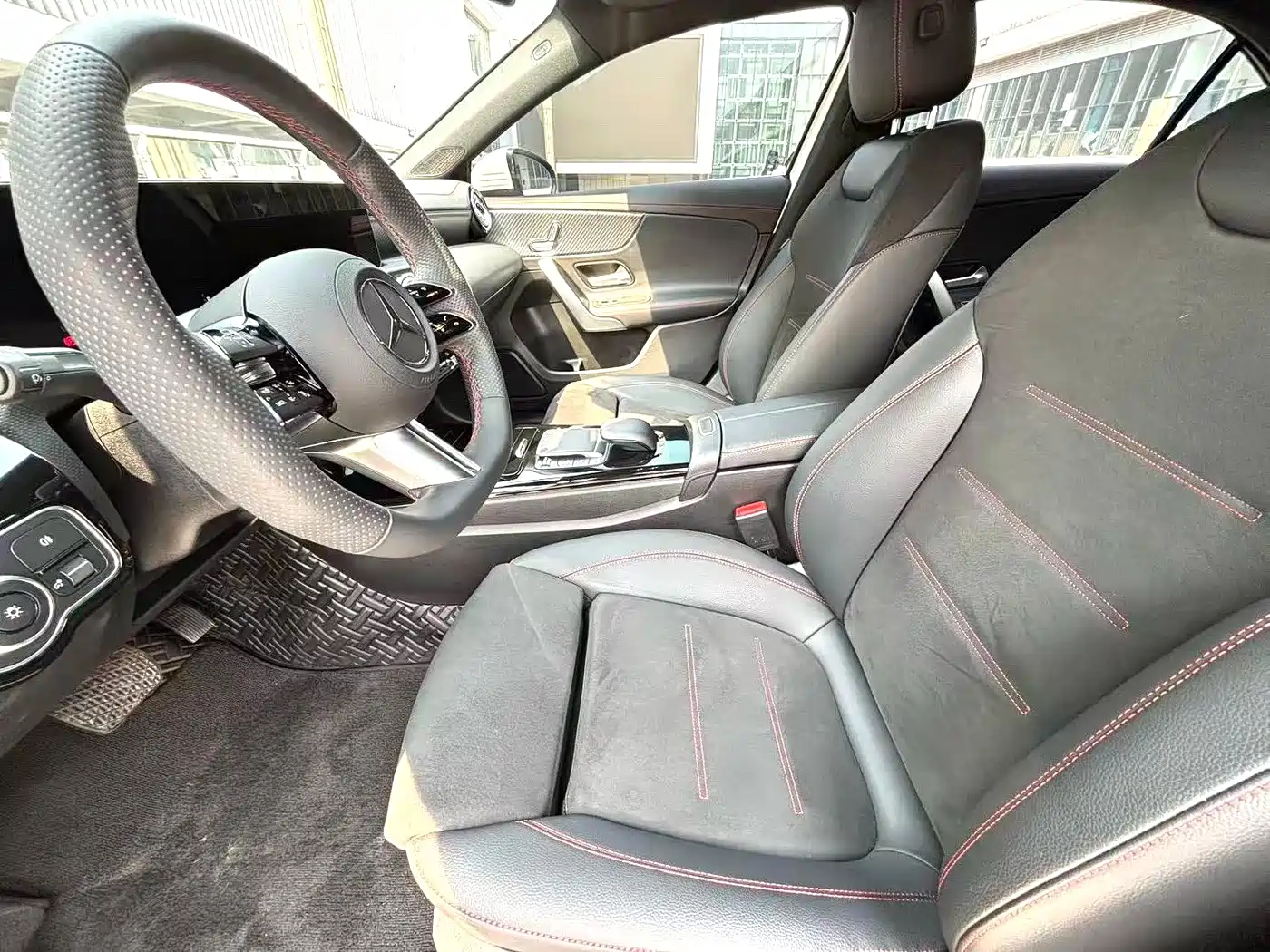 Mercedes-Benz A-Class 2023 A 200 L Fashion фото 5