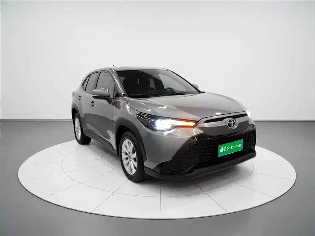 Toyota Frontlander 2024 2.0L CVT Elite Edition фото 4