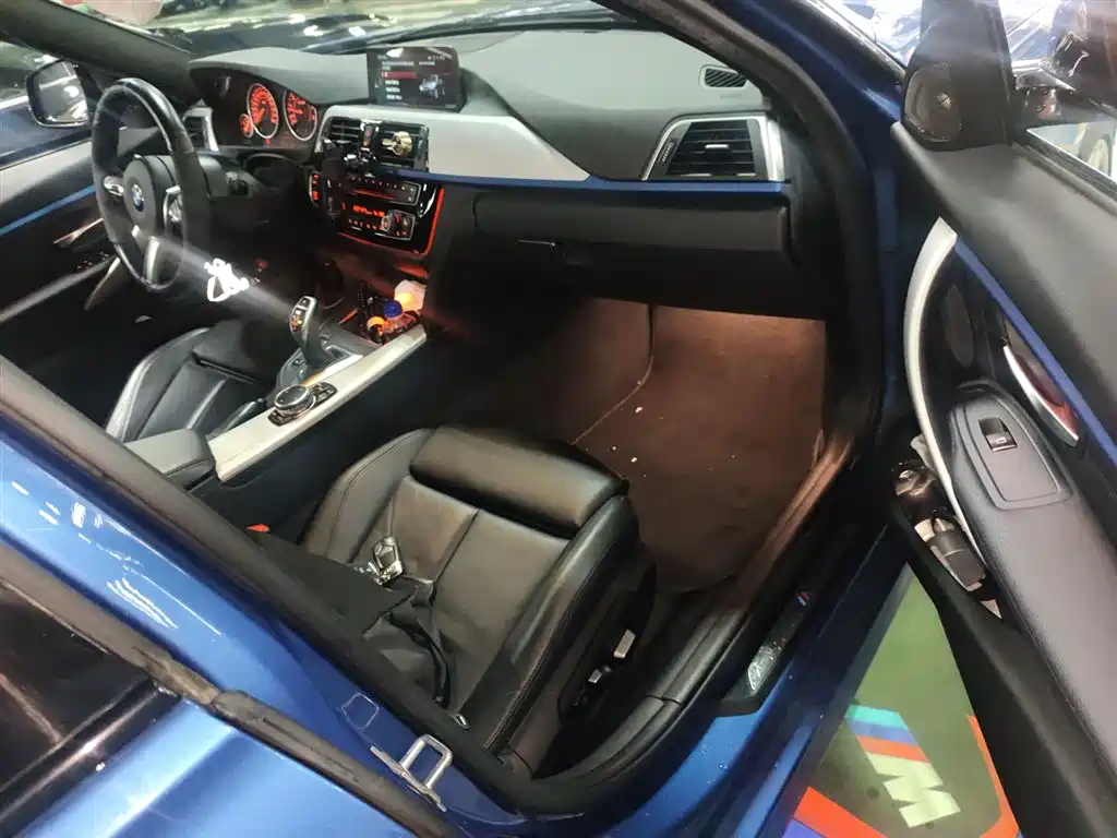 BMW 3 Series 2017 330i M Sport фото 11