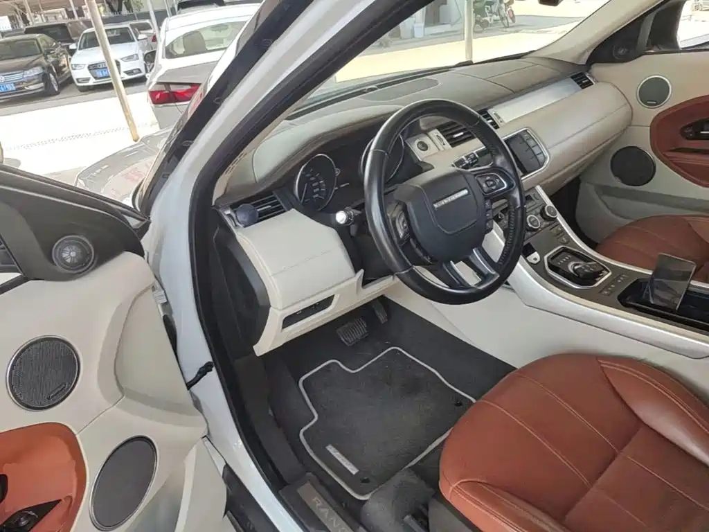 Land Rover Range Rover Evoque 2015 2015 2.0T 5-Door Dynamic Edition