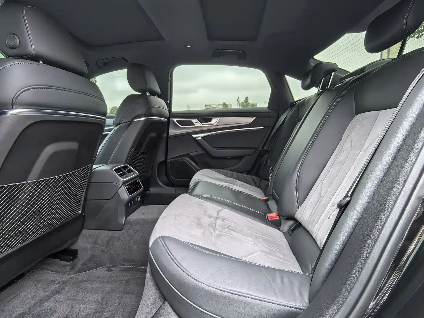 Audi A6L 2024 45 TFSI Premium Dynamic фото 16