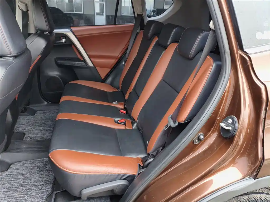 Toyota RAV4 Rongfang 2013 2.5L Auto 4WD Luxury фото 13