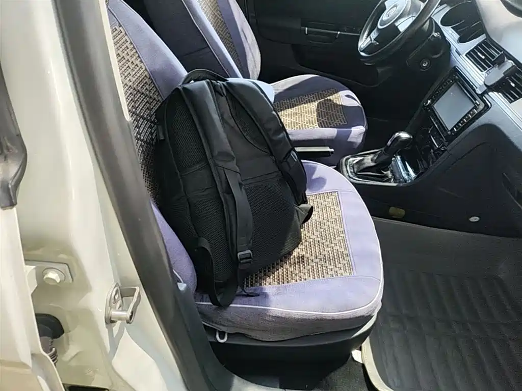 Volkswagen Bora 2015 Quality Edition 1.6L Automatic Fashion фото 25