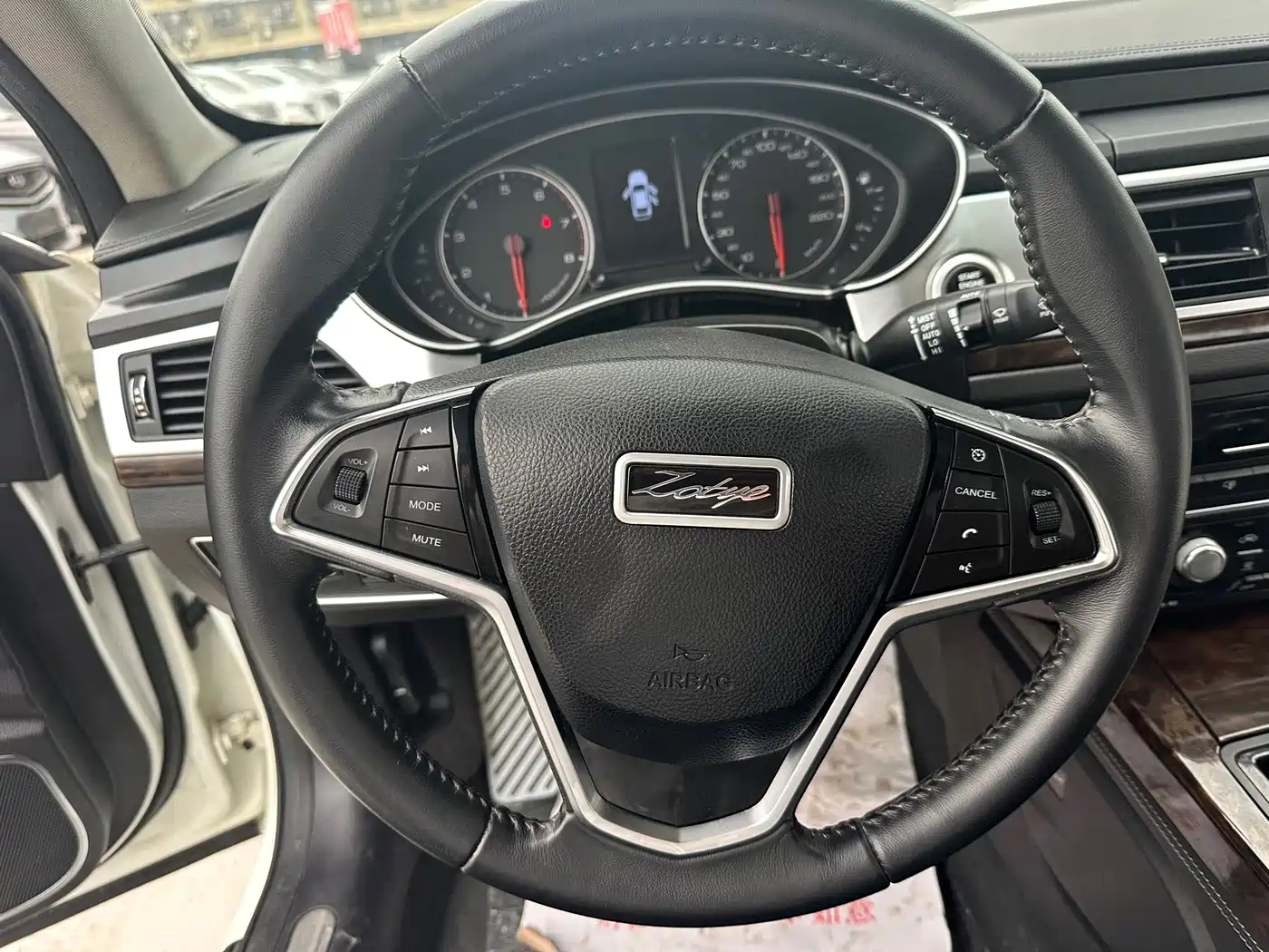 Zotye Z700 2018 2018 Z700H 1.8T DCT Premium