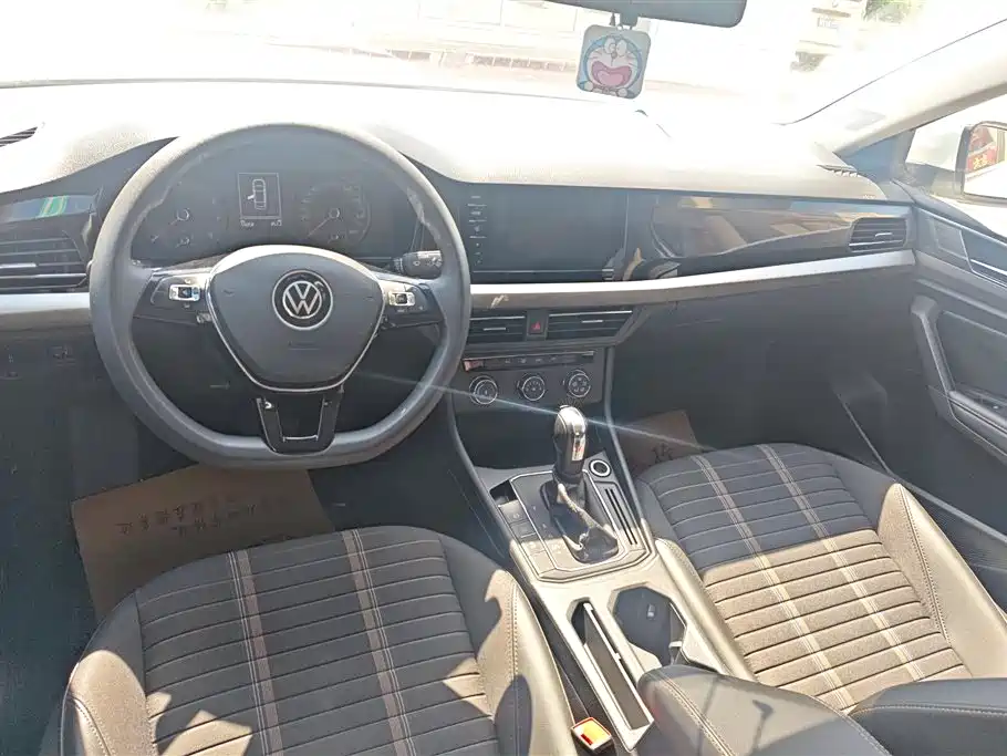 Volkswagen Lavida 2021 1.5L Automatic Vision Edition фото 12