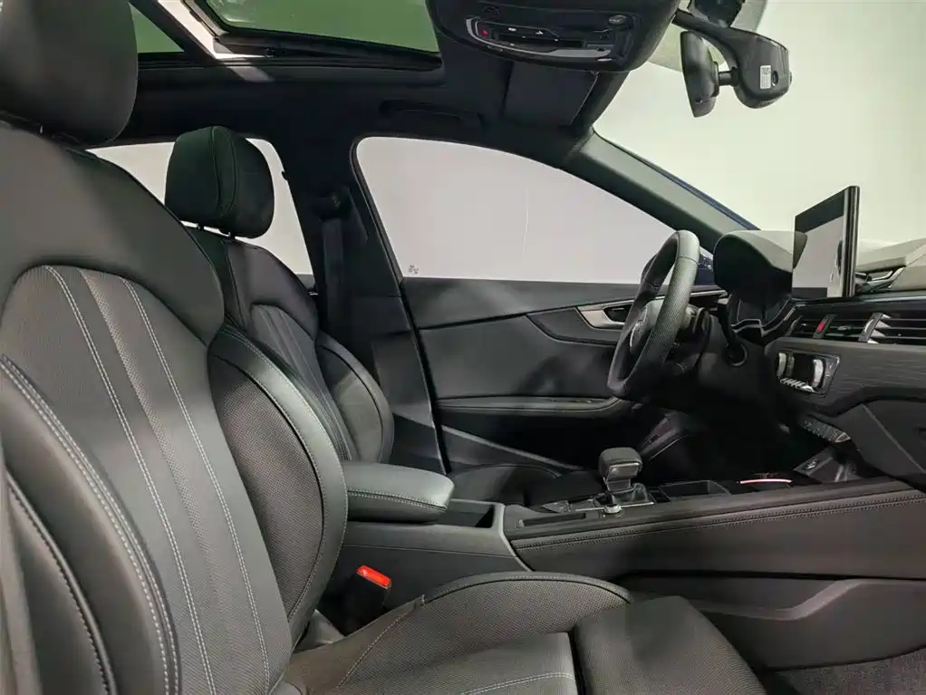 Audi A4L 2024 40 TFSI Luxury Dynamic фото 8