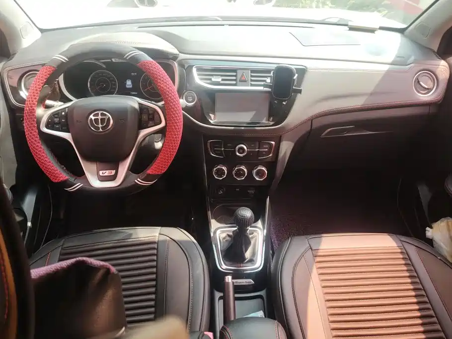 Zhonghua V3 2017 2016 1.5L Manual Smart
