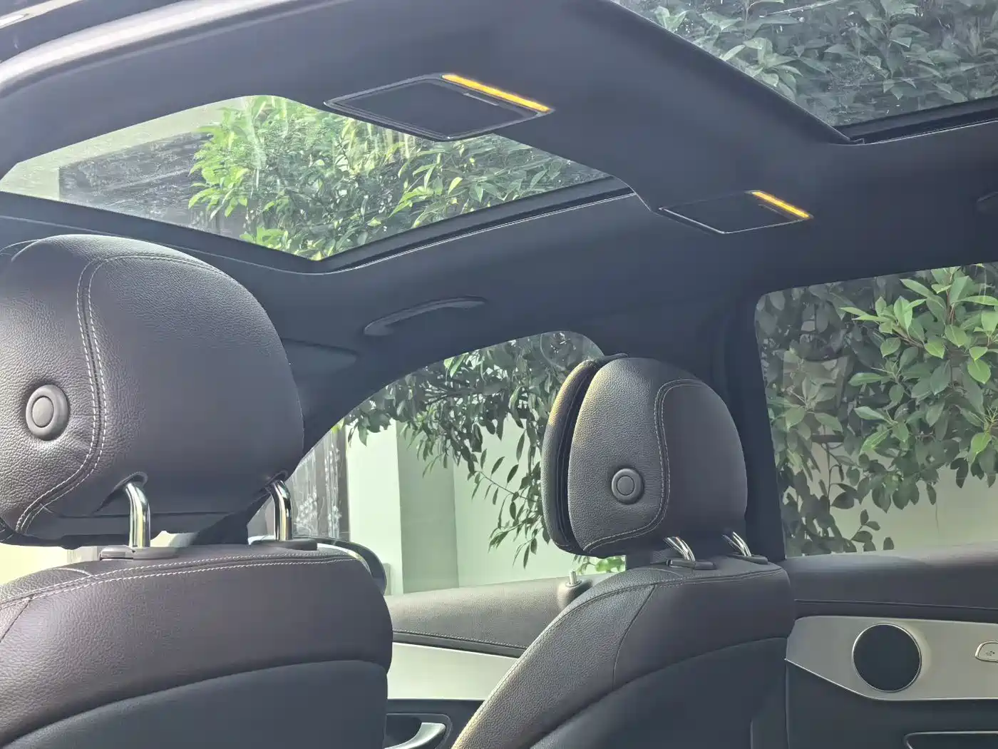 MERCEDES-BENZ GLC