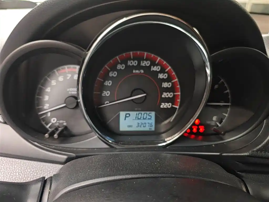 Toyota Vios 2022 1.5L 20th Anniversary Edition фото 4