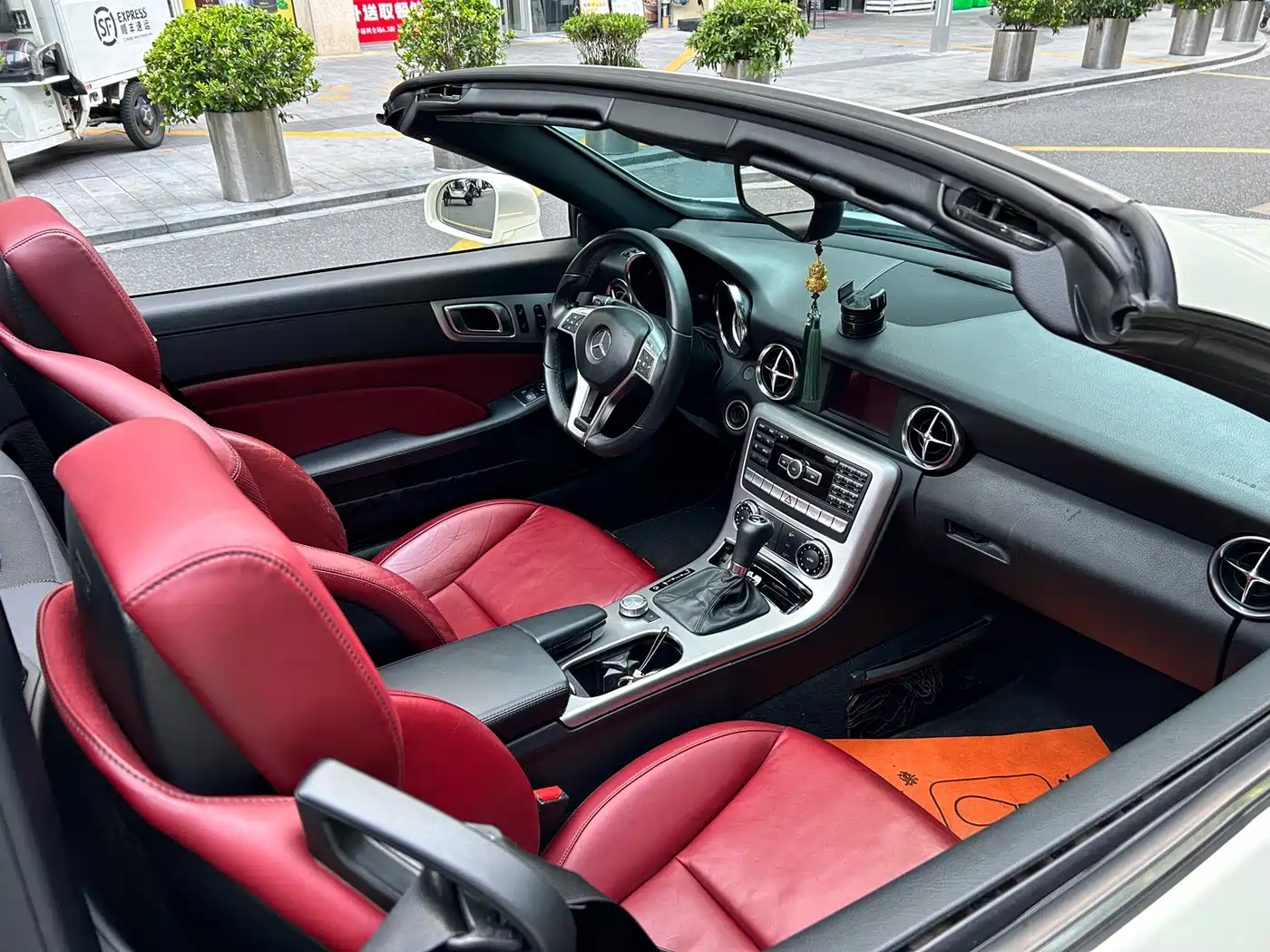 Mercedes-Benz SLK-Class 2011 SLK 200 Luxury Sport фото 10