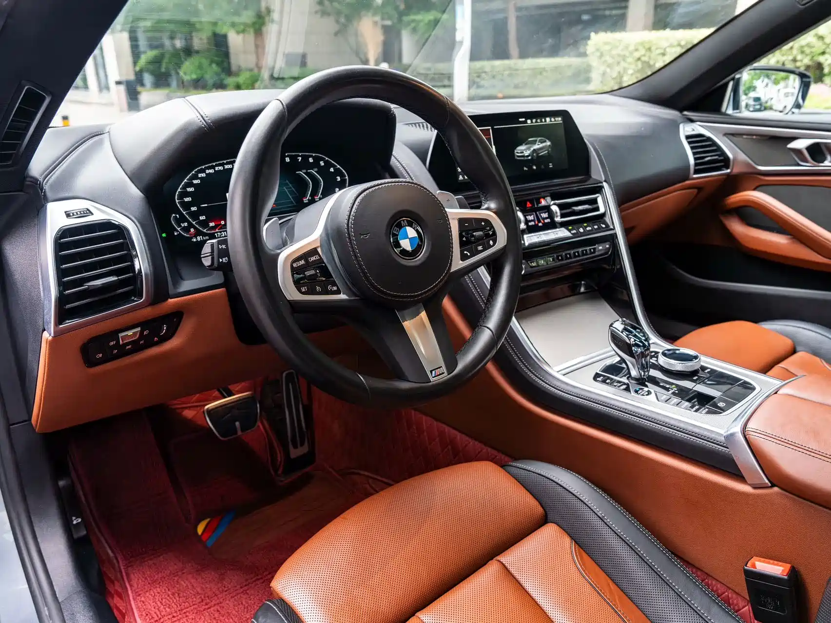 Фото 4 - BMW 8 Series