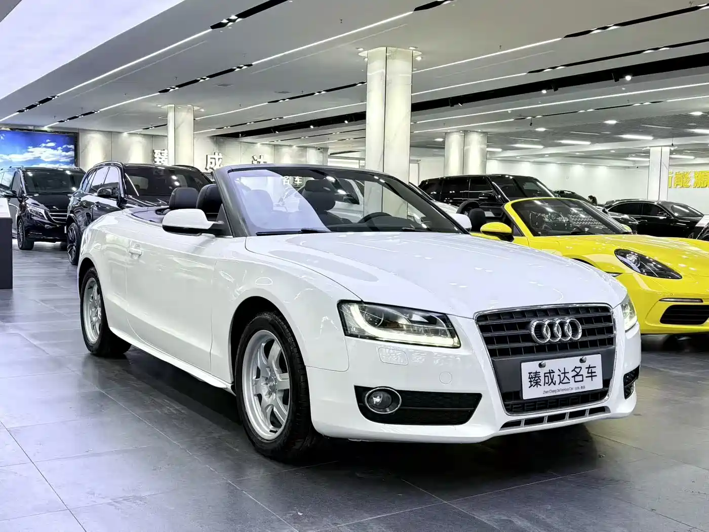 Audi A5 (Import) 2010 2.0TFSI Cabriolet фото 2
