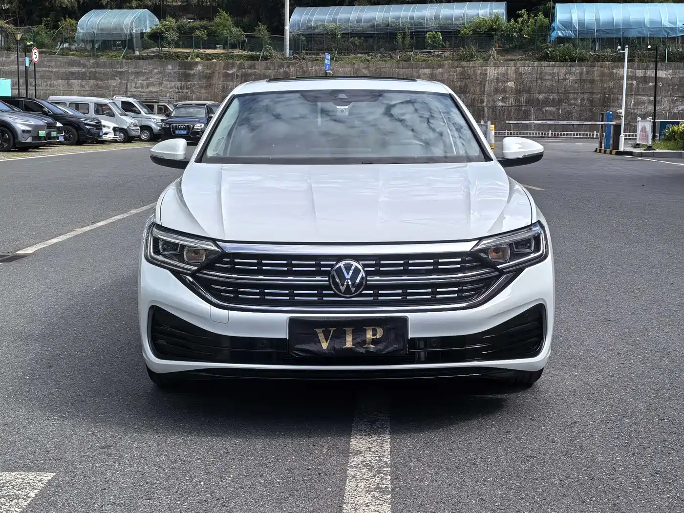 Volkswagen Sagitar 2023 300TSI DSG Surpassing Edition фото 7