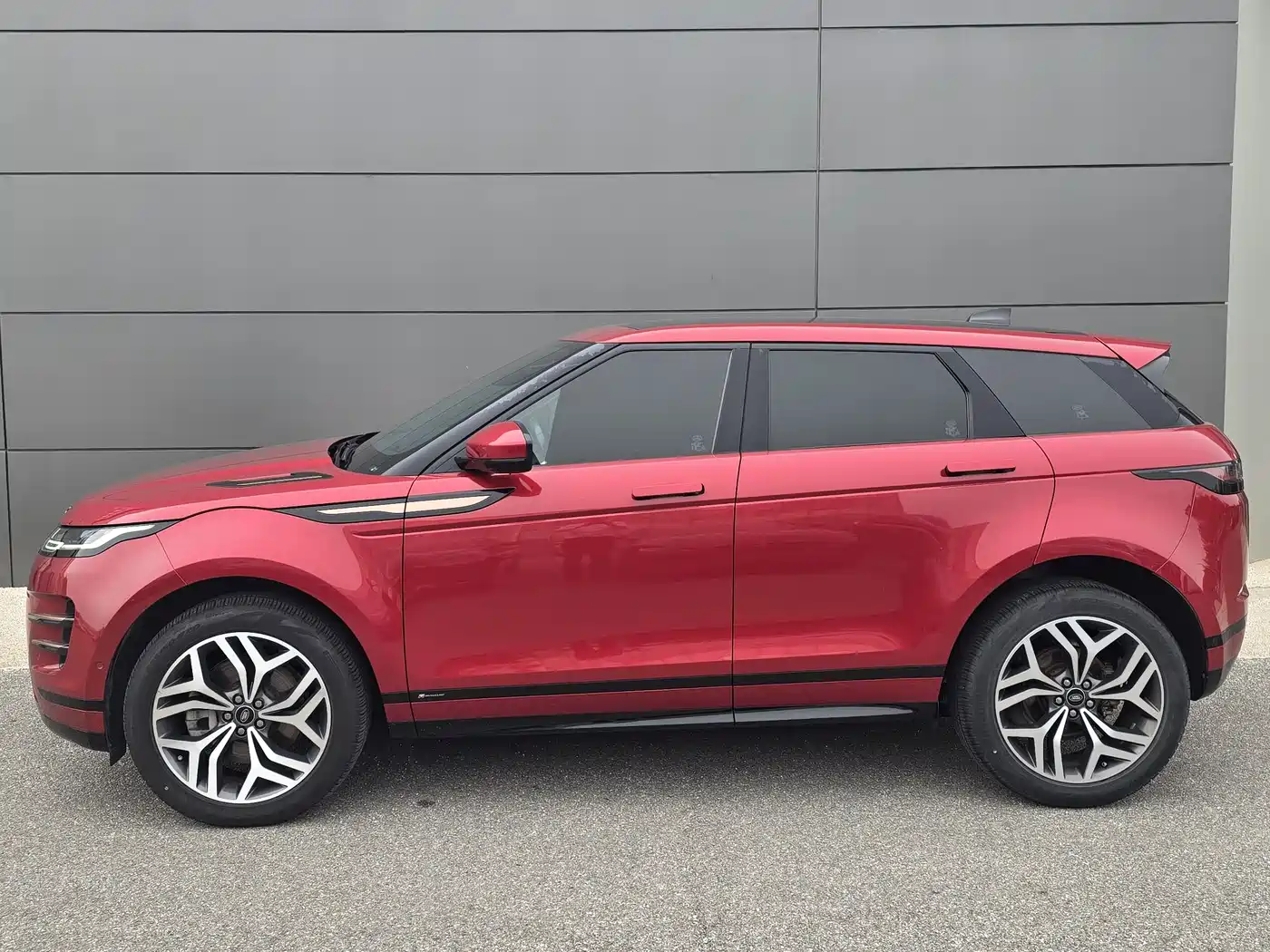 Land Rover Range Rover Evoque 2020 249PS R-DYNAMIC S Sport Edition фото 4