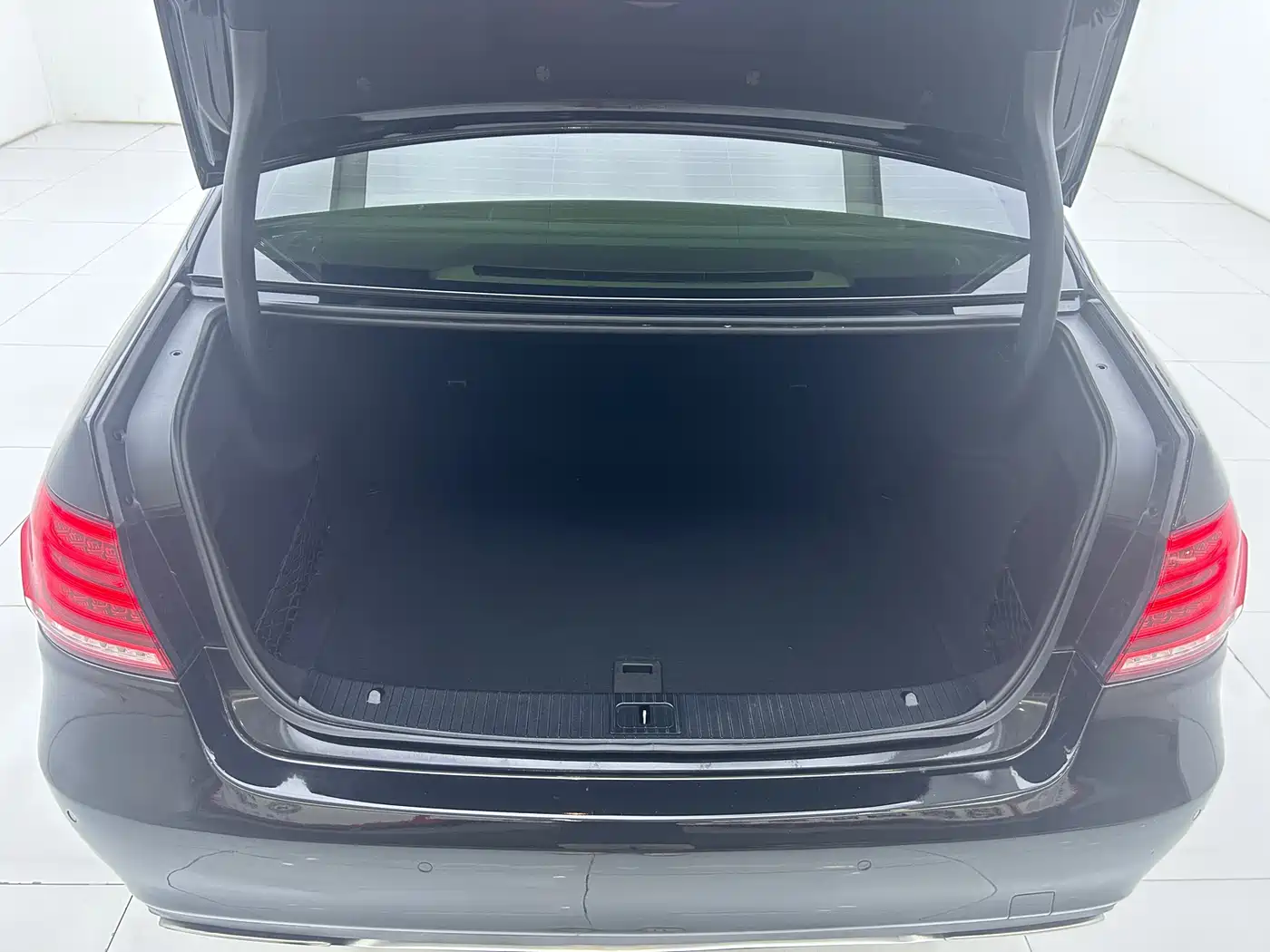 Mercedes-Benz E-Class 2014 E 260 L Luxury Class фото 15