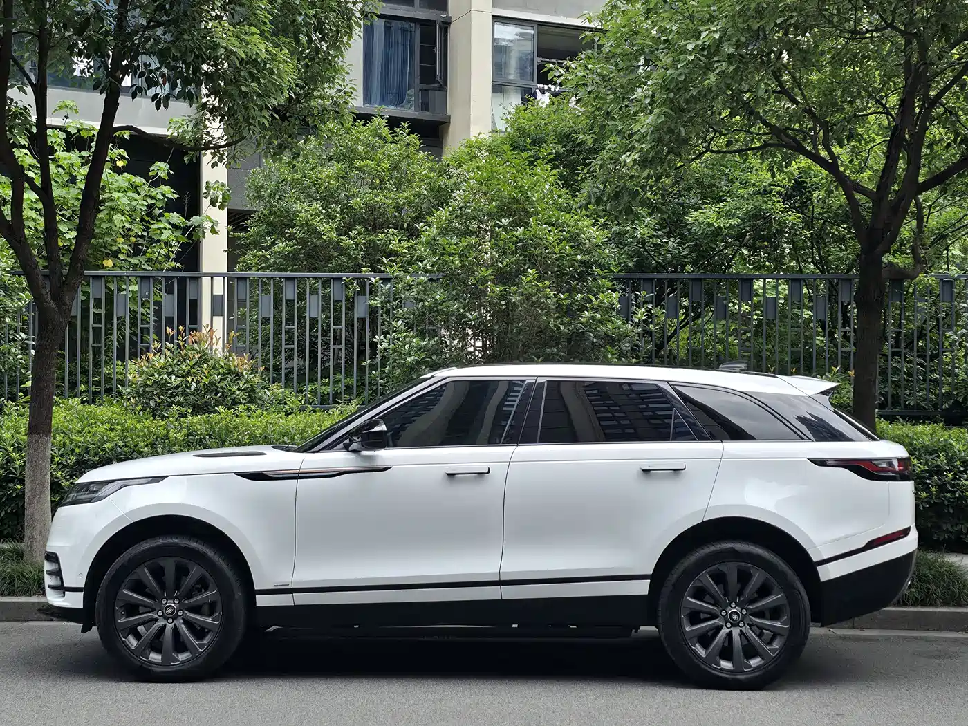 Land Rover Range Rover Velar 2018 P380 R-DYNAMIC HSE фото 5