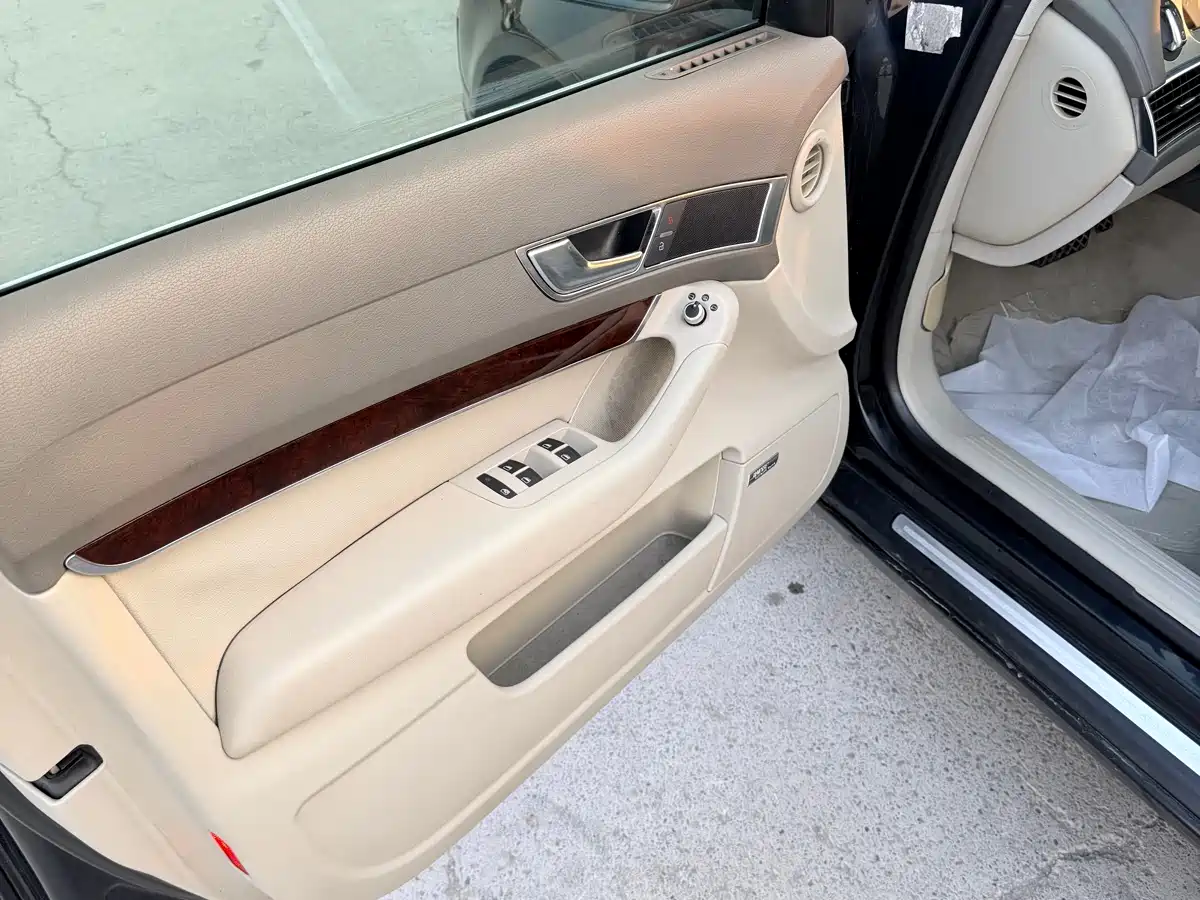 Photo 6 - Audi A6L