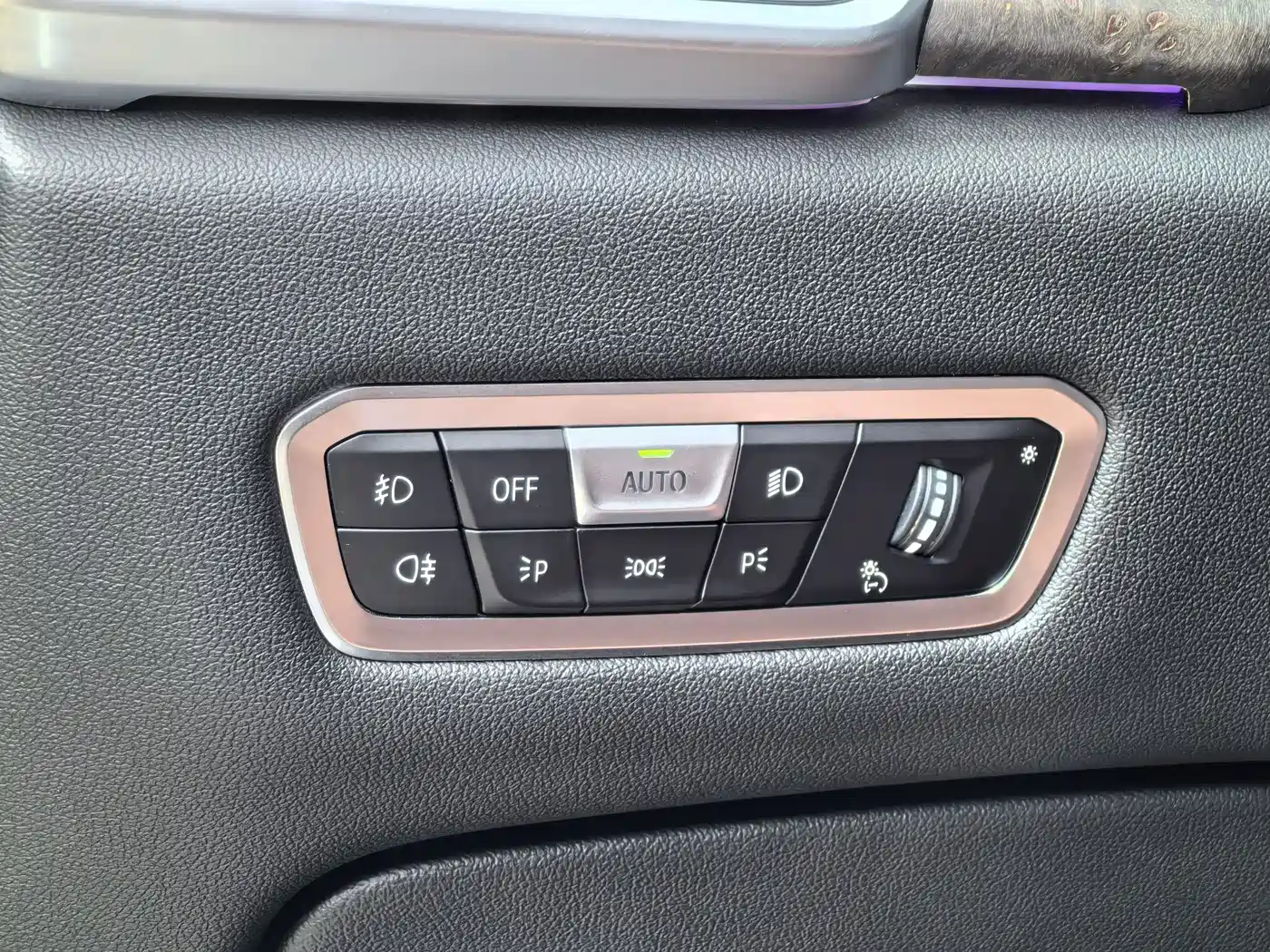 BMW X5 (Import) 2019 xDrive40i Exclusive M Sport Package фото 26