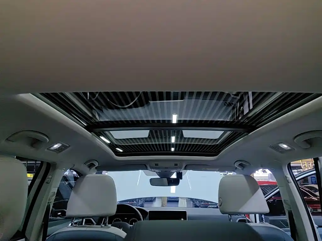 Volkswagen Tharu 2024 300TSI 2WD Moon Premium Edition фото 18