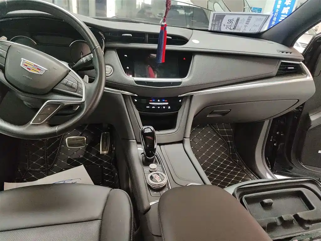Cadillac XT5 2024 2.0T AWD Luxury (Hummingbird Edition) фото 13