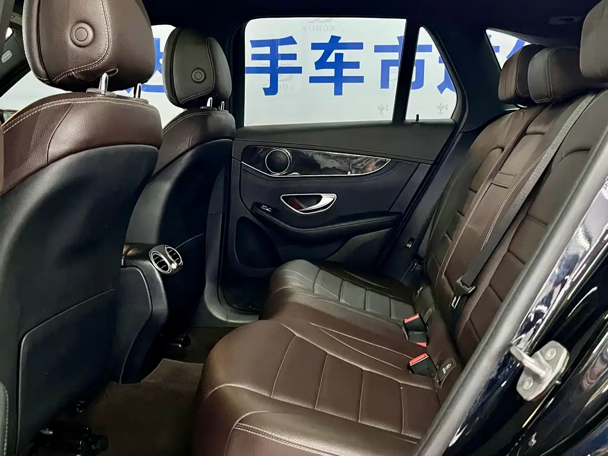 Mercedes-Benz GLC 2018 Facelift GLC 260 4MATIC Luxury фото 12