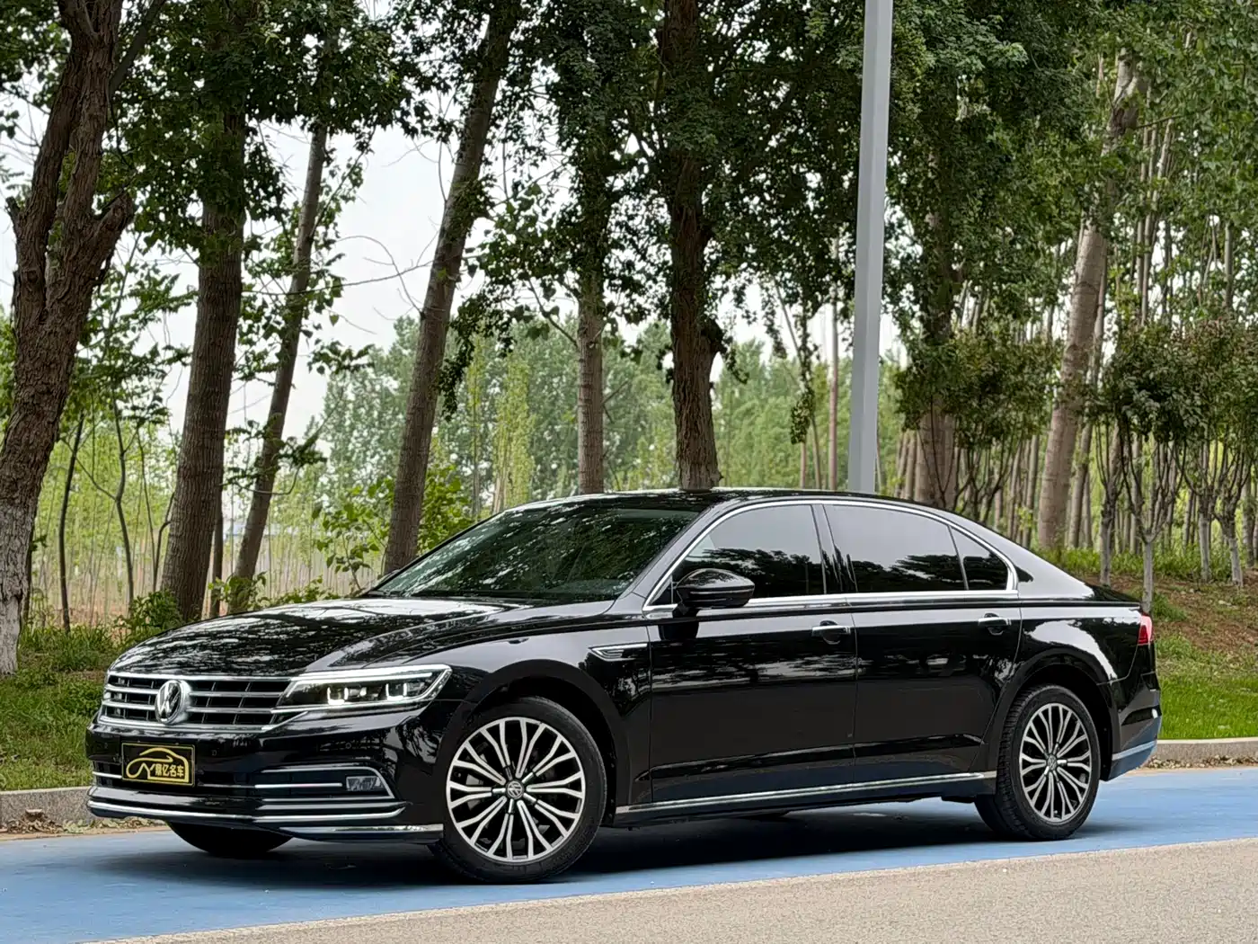 Volkswagen Phideon 2018 Facelift 380TSI FWD Business