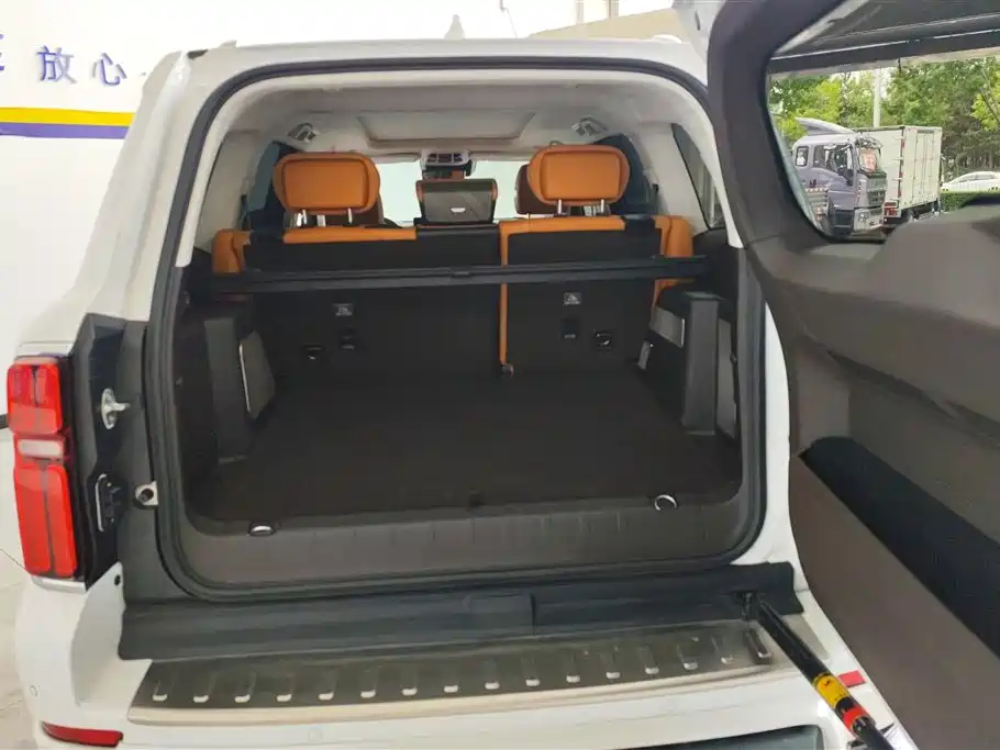 Tank 500 2022 3.0T Business Edition Zaojing 5-Seater фото 4
