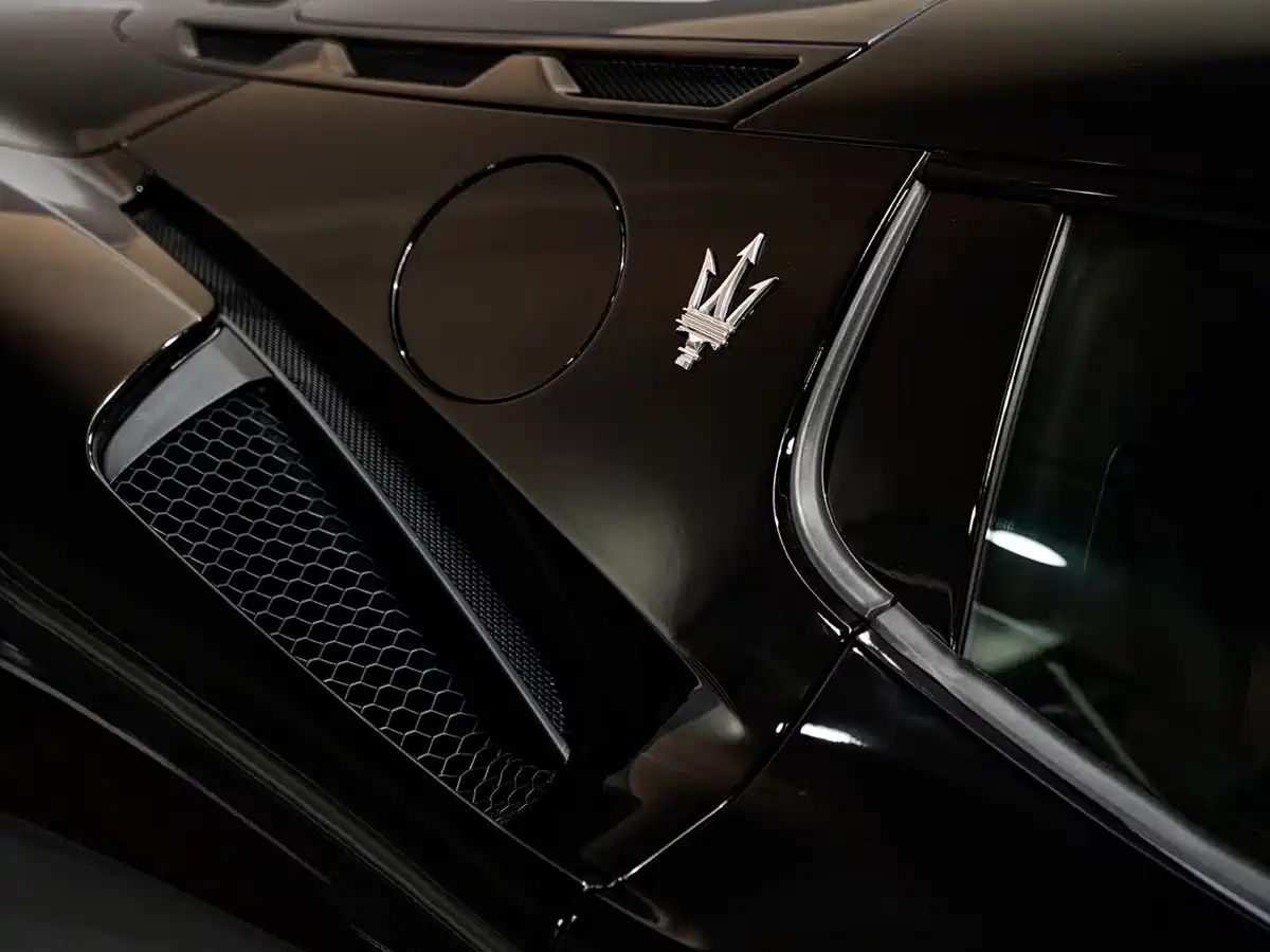 Maserati MC20 2023 3.0T Standard Edition фото 9