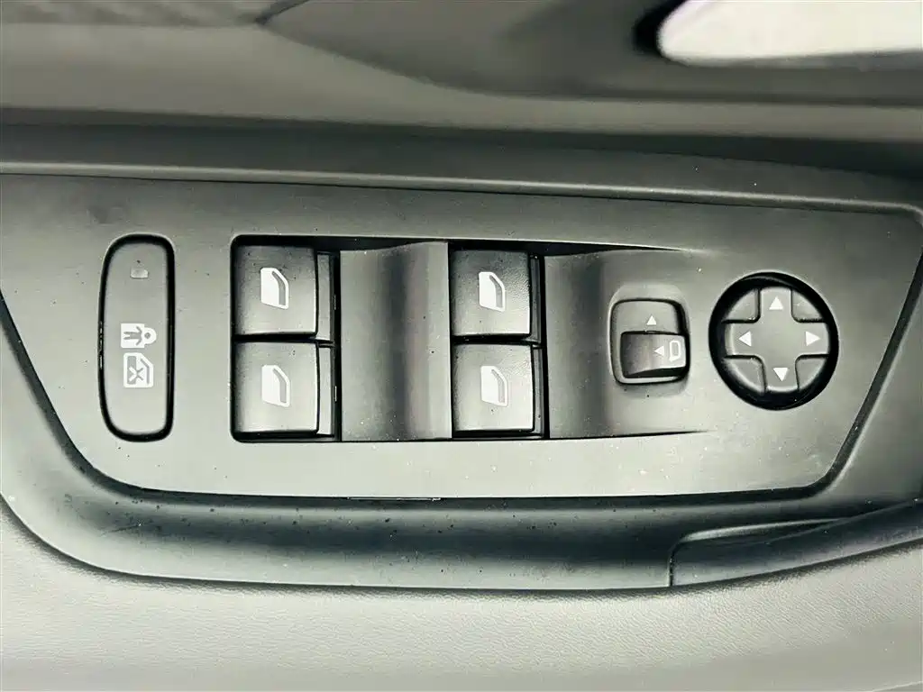 Peugeot 508 2023 508L 400THP Dynamic Flagship фото 18