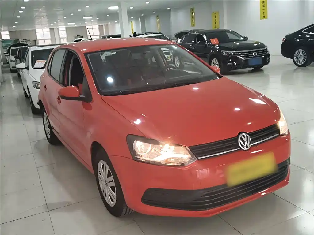 Volkswagen Polo 2016 1.4L Automatic Trend фото 22