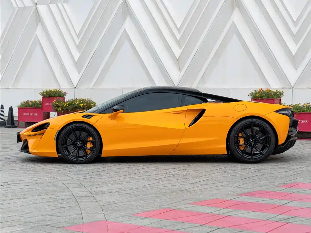 McLaren Artura 2023 3.0T Hybrid Standard фото 7
