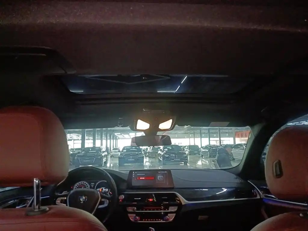 BMW 5 Series 2018 Facelift 530Li Leading M Sport Package фото 17
