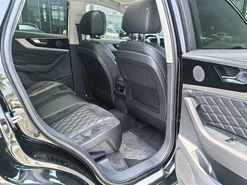 Hongqi HS5 2022 2.0T Smart Connect Flagship AWD Edition фото 12