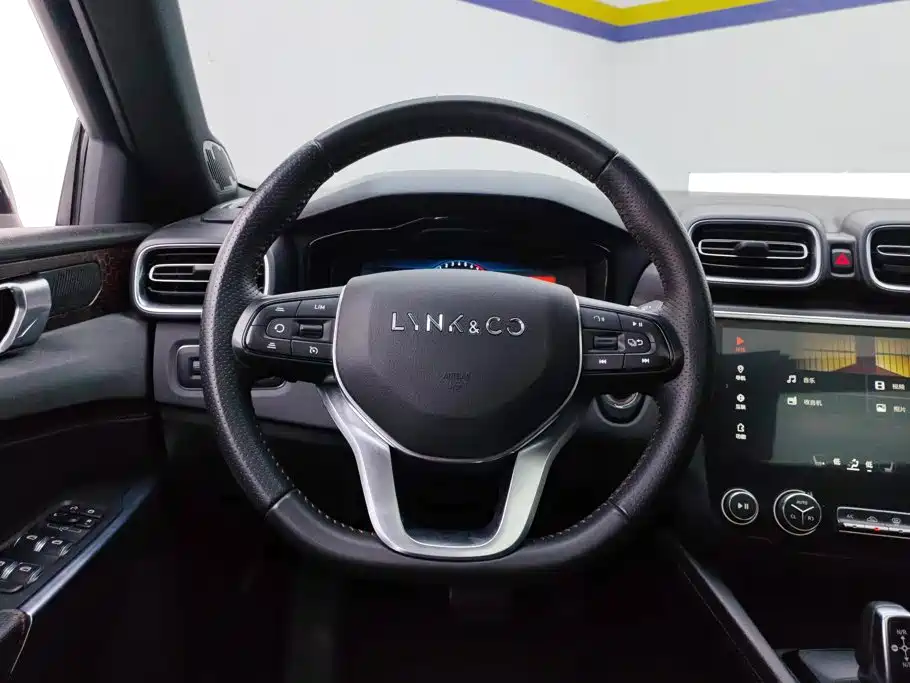 Lynk & Co 03 2019 2018 1.5TD DCT Sport (China V)