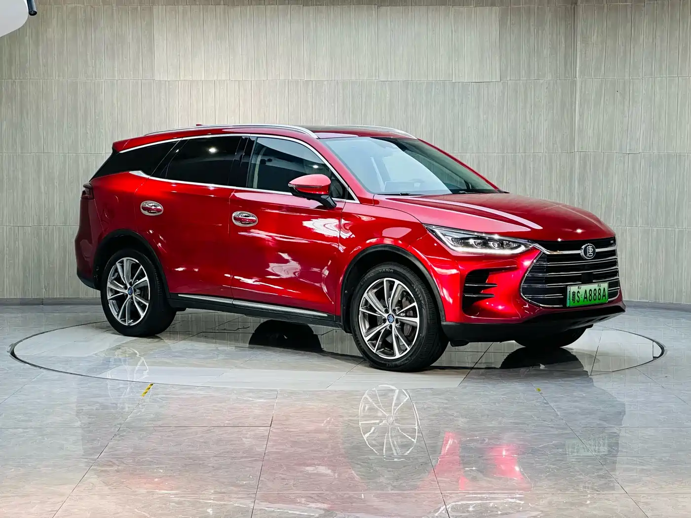 BYD Tang New Energy 2018 DM 2.0T AWD Smart Connection Enjoy Edition 7-Seater China V фото 2