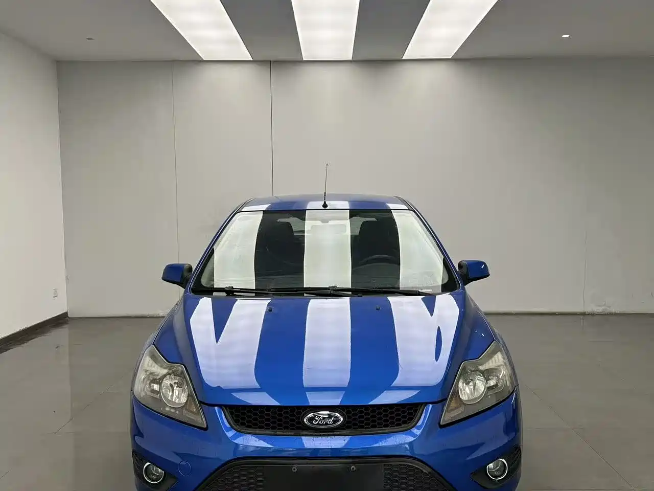 Фото 2 - Ford Focus
