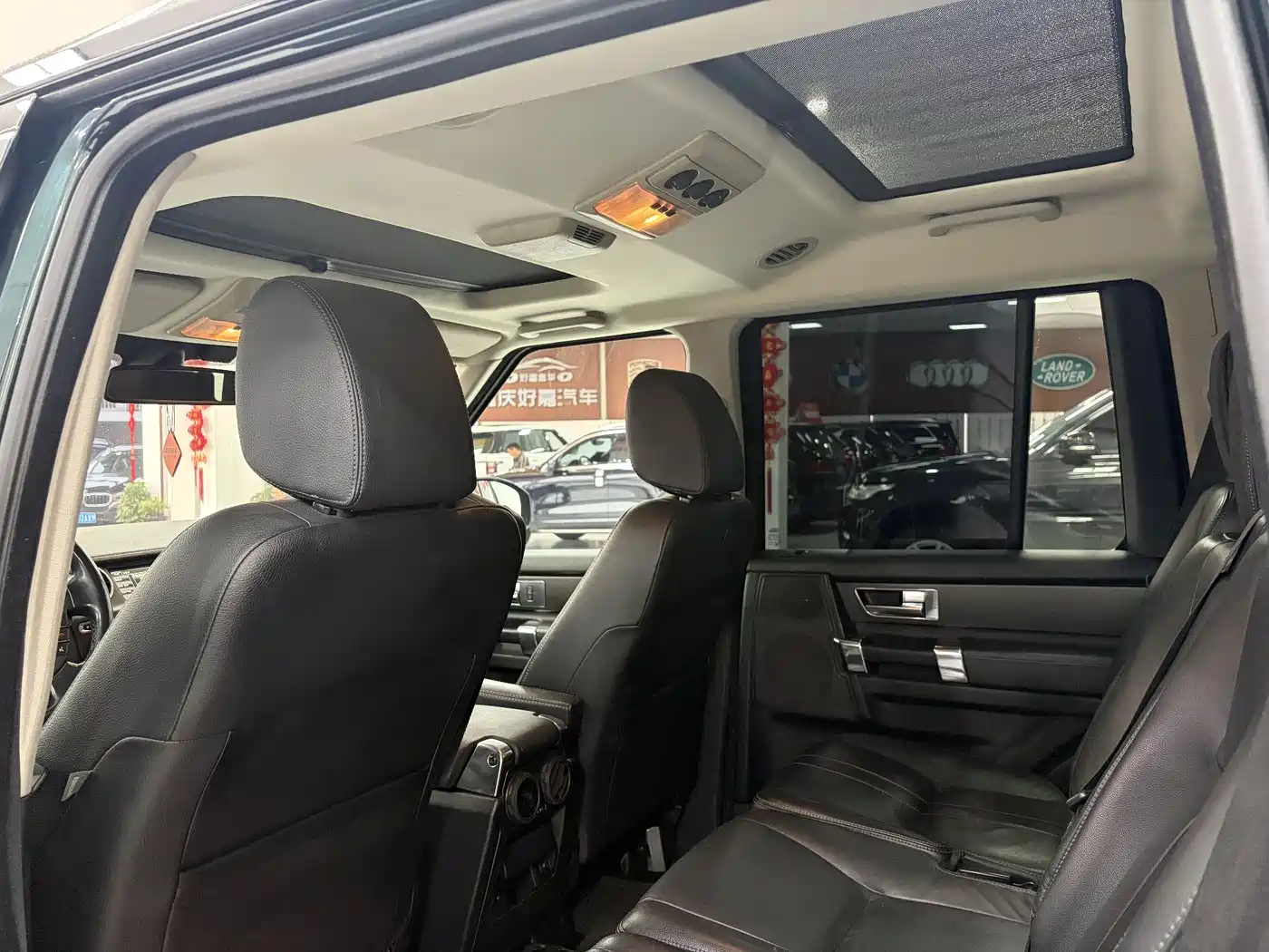 Land Rover Discovery 2015 3.0 SDV6 HSE Diesel фото 20