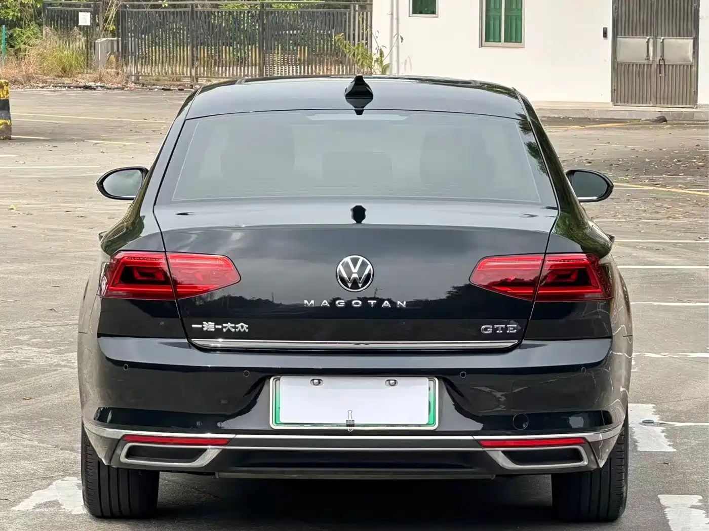 VOLKSWAGEN MAGOTAN GTE PLUG IN HYBRID