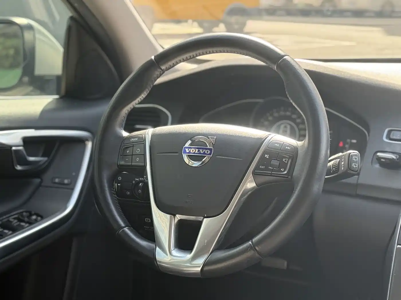 Volvo V60 2014 2014 T5 Zhiyi Edition