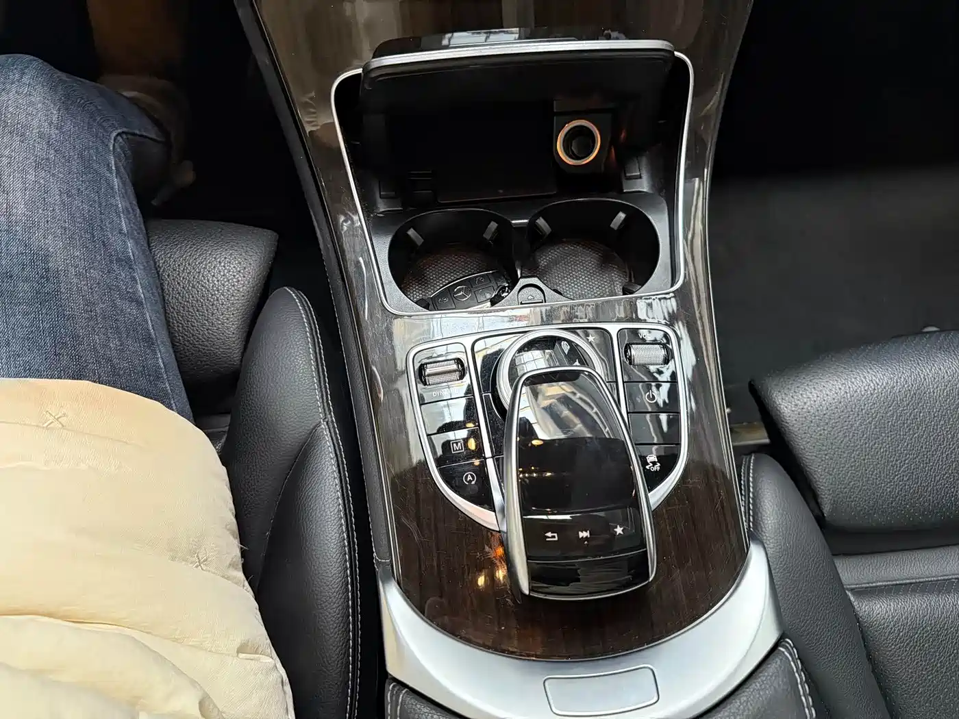Mercedes-Benz GLC 2017 GLC 260 4MATIC Dynamic фото 8