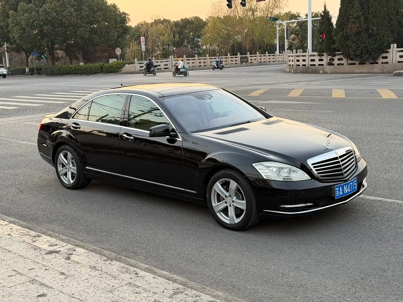 Mercedes-Benz S-Class 2010 S 350 L Luxury фото 7