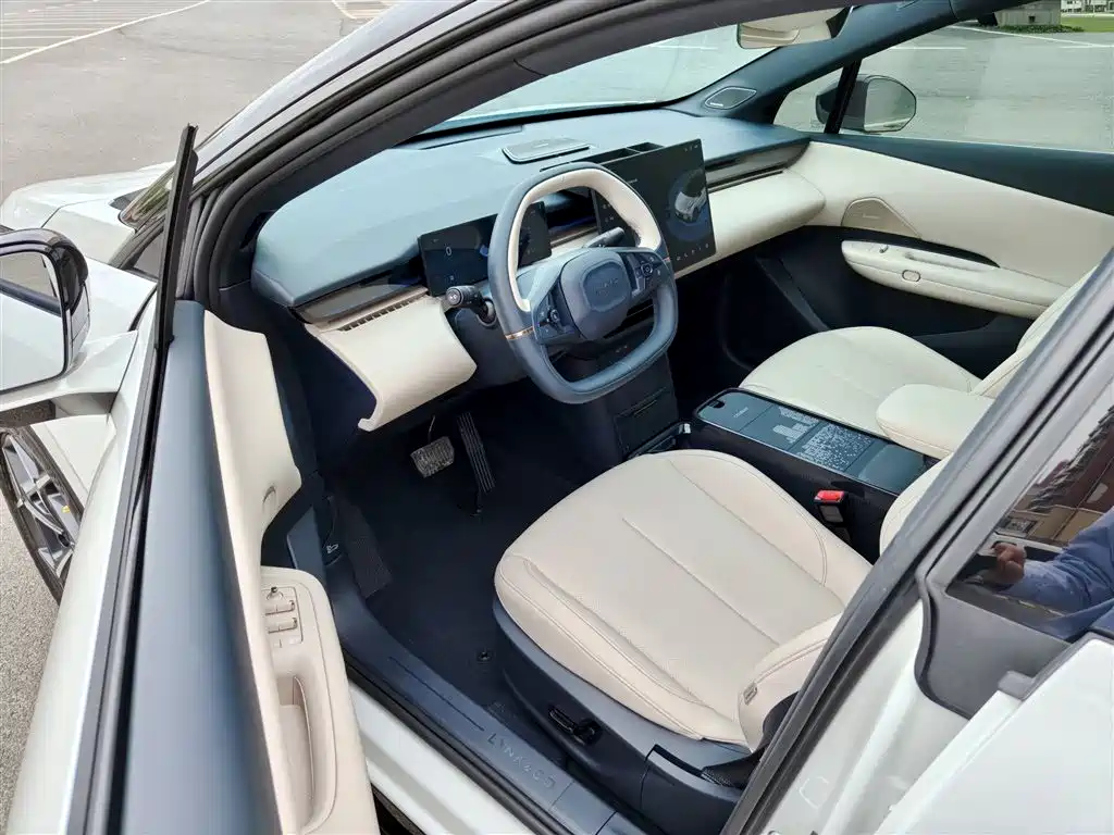 Lynk & Co Z20 2025 530km RWD Pro фото 13