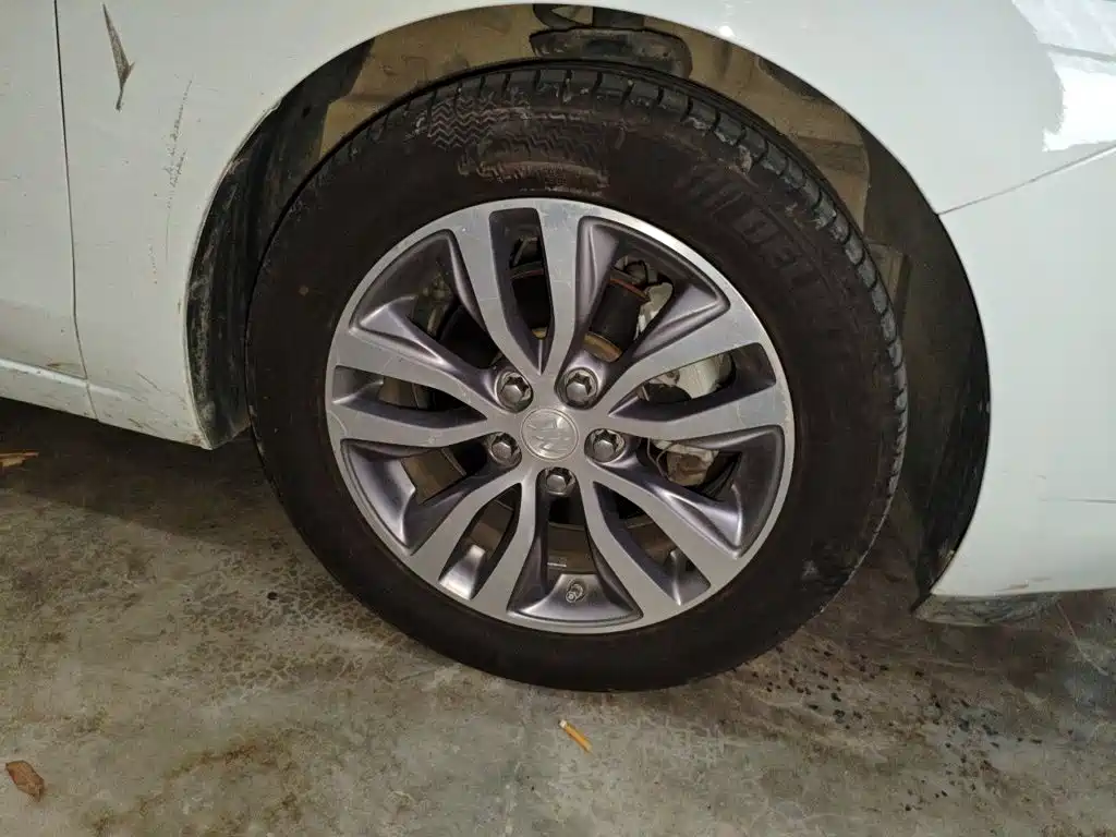Photo 8 - Buick Excelle