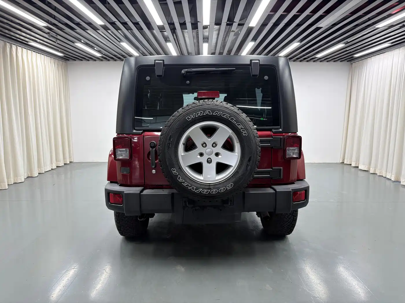 Jeep Wrangler 2012 2012 3.6L Sahara 4-Door