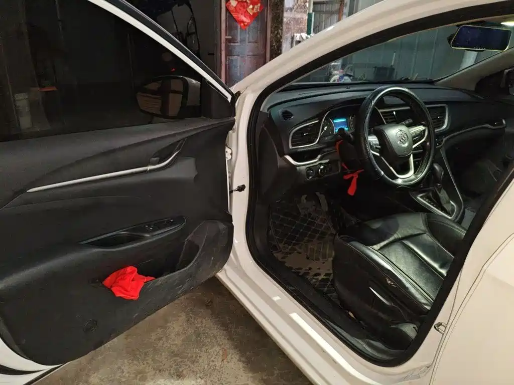 Photo 17 - Buick Excelle