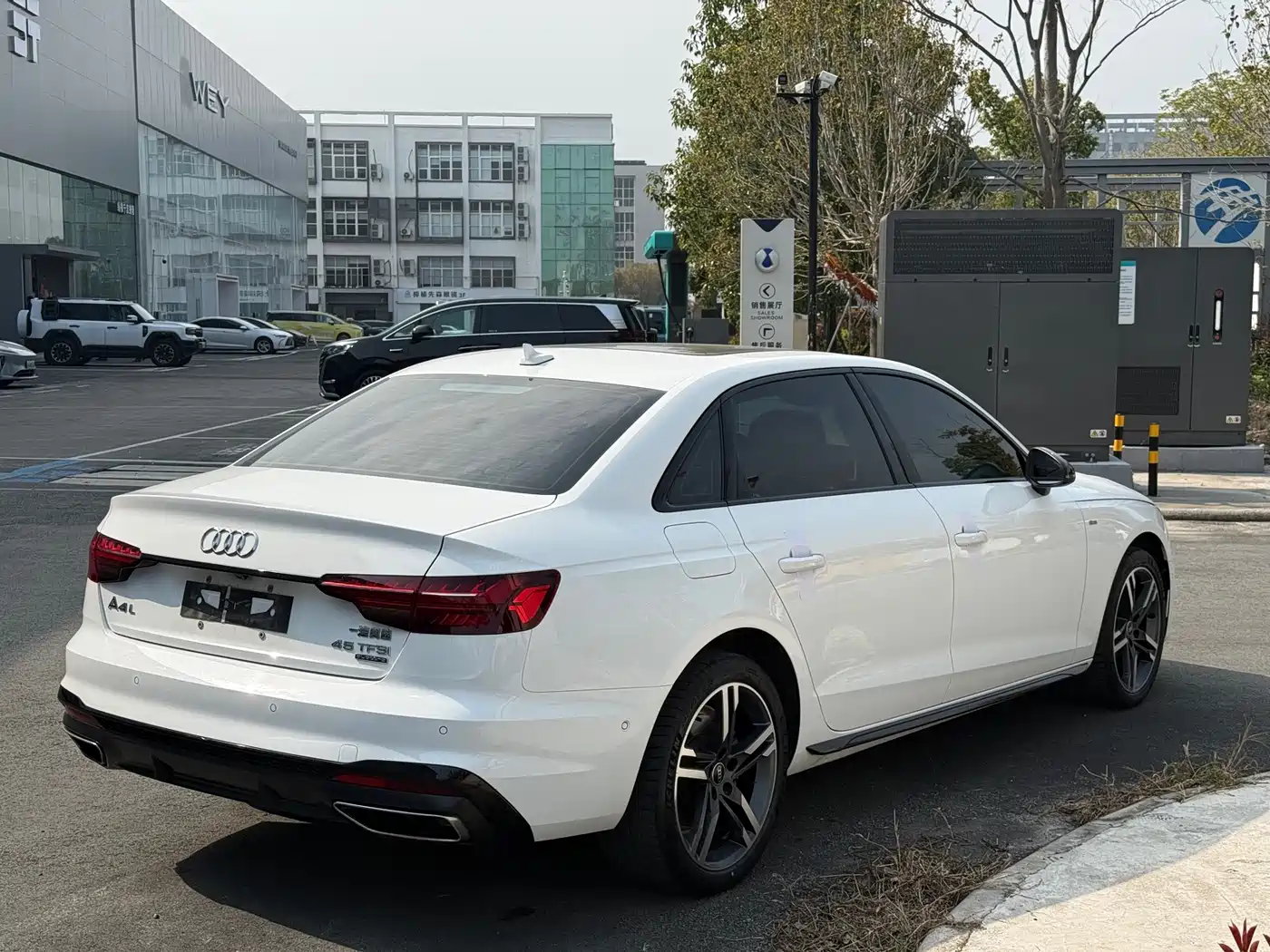 Audi A4L 2022 40 TFSI Luxury Dynamic фото 14
