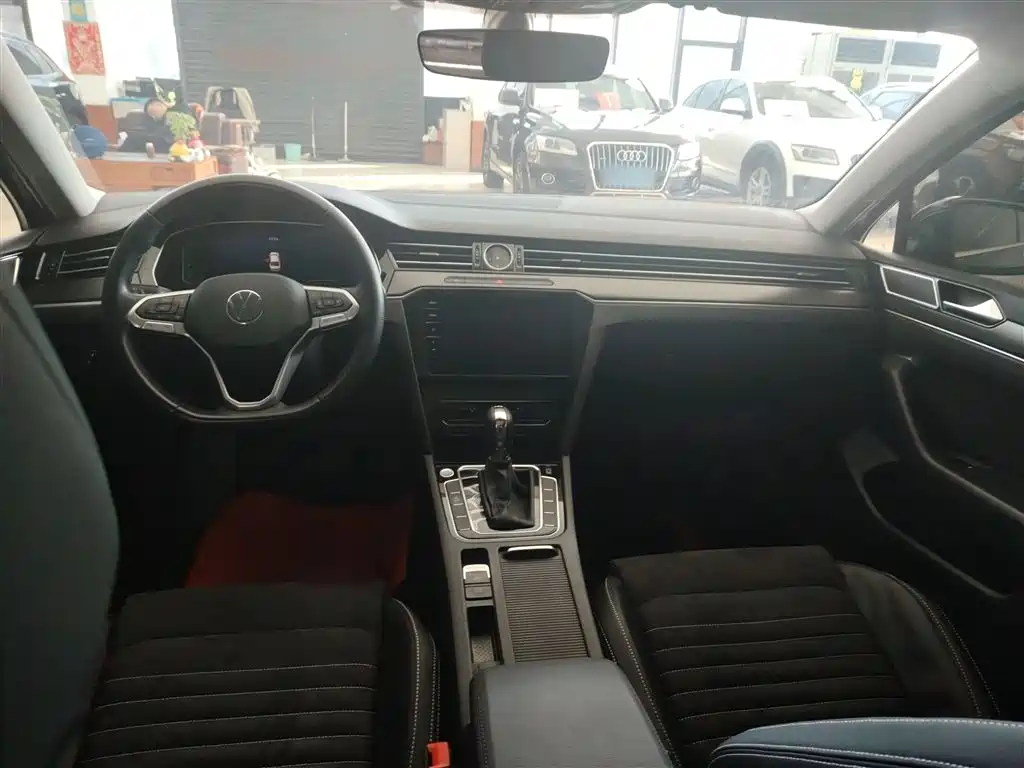 Volkswagen Magotan 2020 330TSI DSG Luxury фото 11