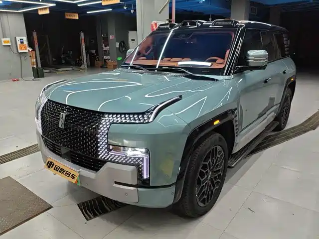  Yangwang Yangwang U8 2023 Luxury Edition