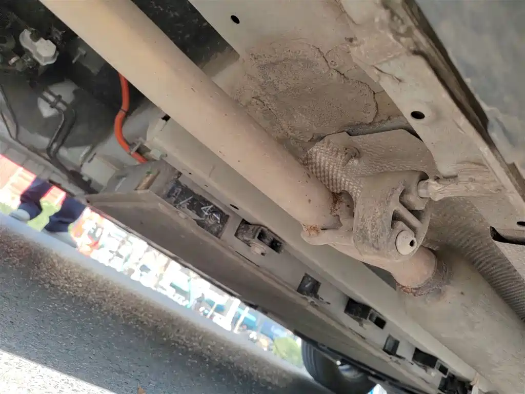 BYD Qin PLUS 2025 DM-i Smart Drive 55KM Leader фото 16
